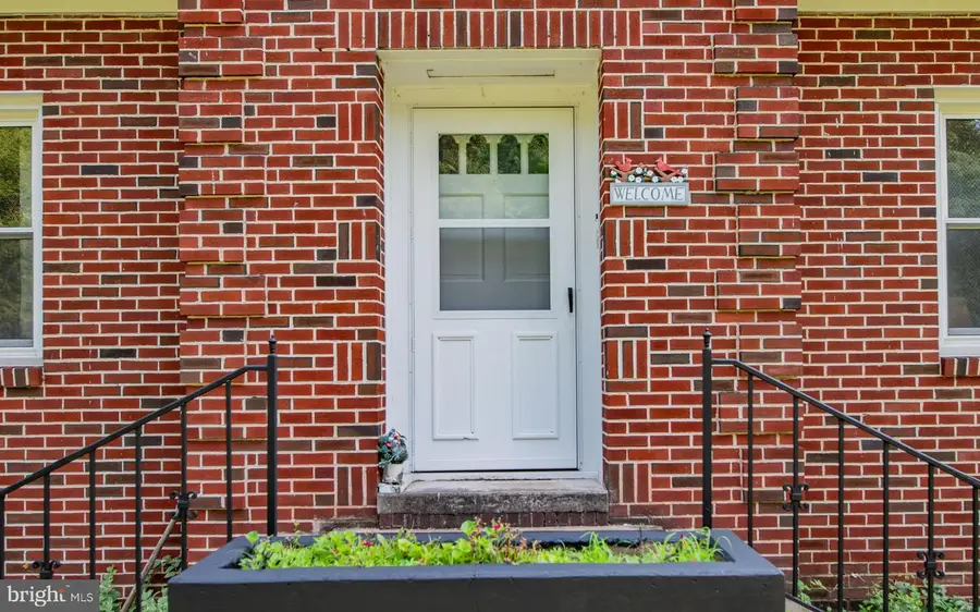 1228 Park Ave, Lock Haven, PA 17745 - #2