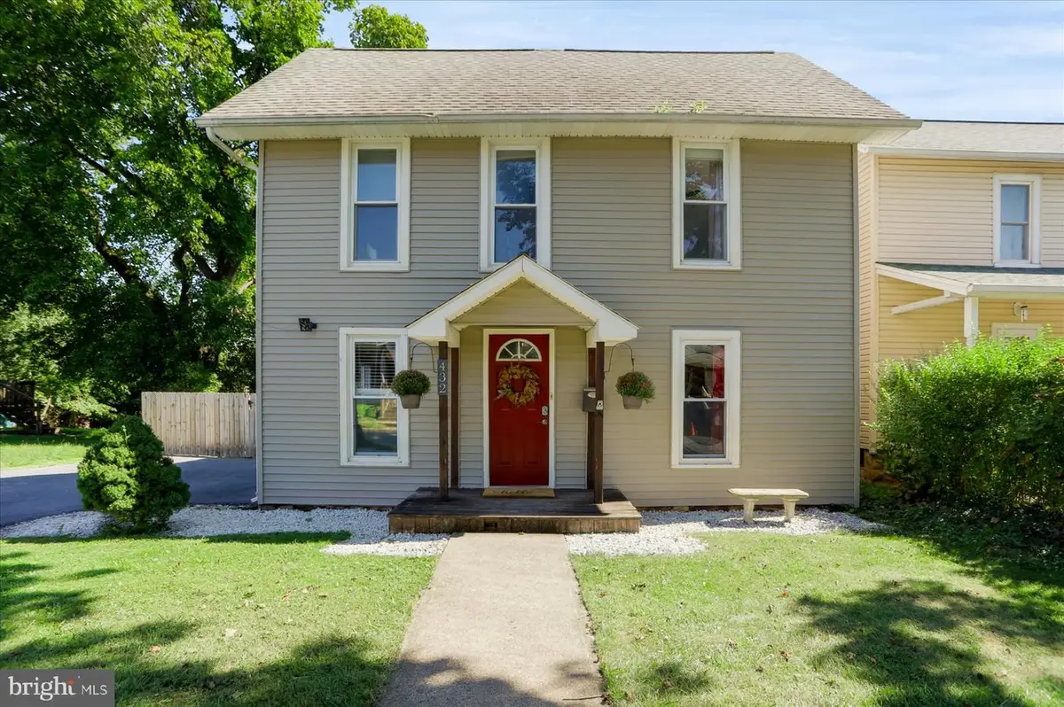 432 S Fairview St, Lock Haven, PA 17745 - #1