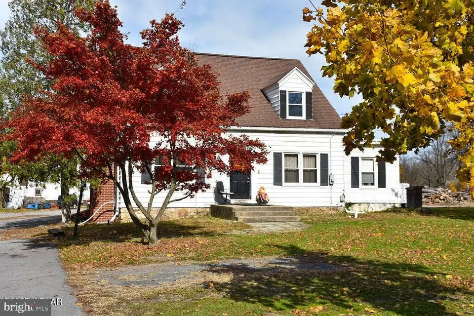 121 Country Club Ln, Mill Hall, PA 17751 - #1