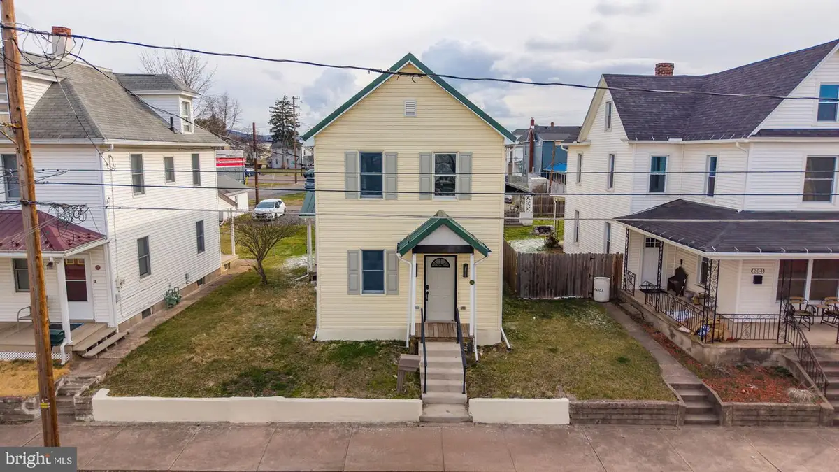 200 Iron St, Berwick, PA 18603 - #1