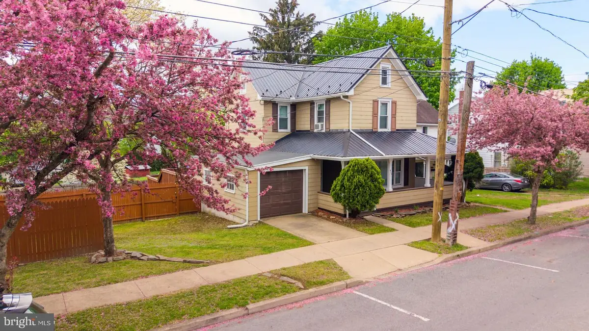 422 E 4th St, Bloomsburg, PA 17815 - #1