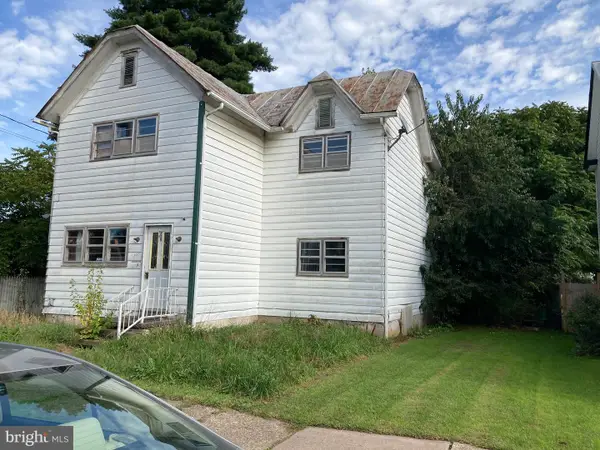 225-227 3rd St, BENTON, PA 17814