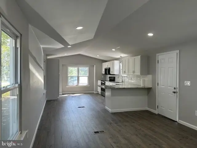 143 Penn Dr, Coatesville, PA 19320 - Image #3