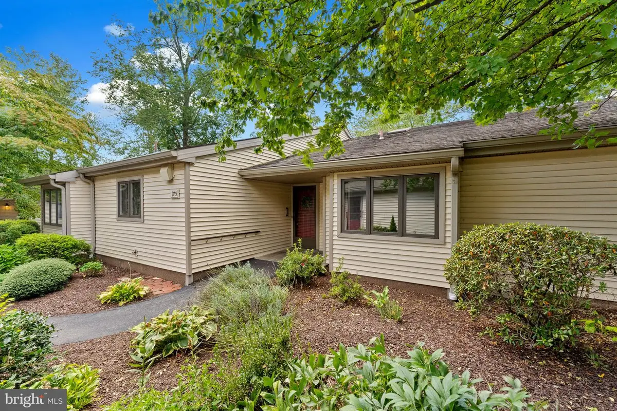 975 Kennett Way, West Chester, PA 19380 - Image #1