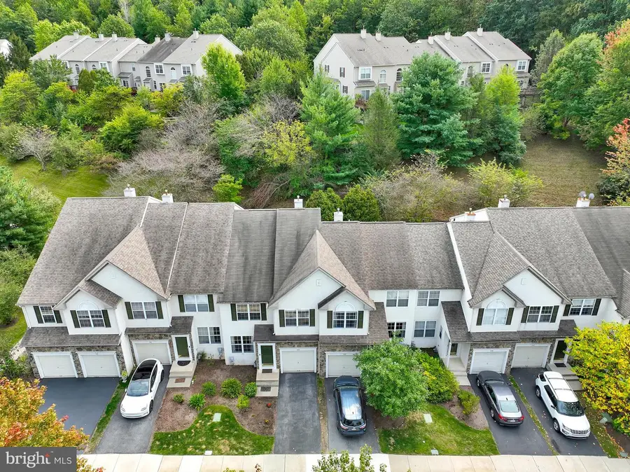 108 Mountain View Dr, West Chester, PA 19380 - Image #2