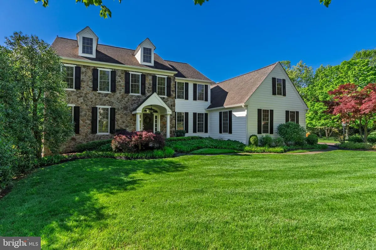 112 Crosspointe Dr, West Chester, PA 19380 - Image #1