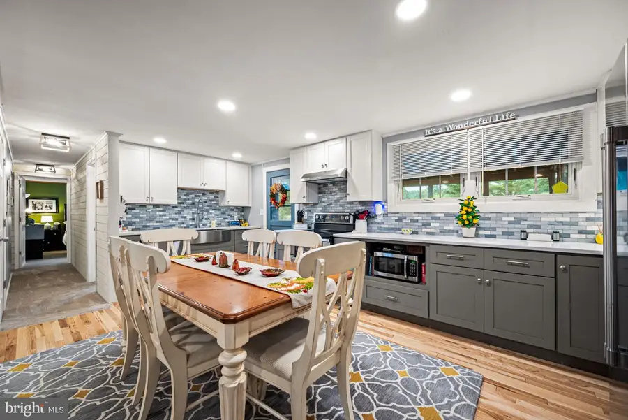 114 Wendy Cir, Coatesville, PA 19320 - Image #3