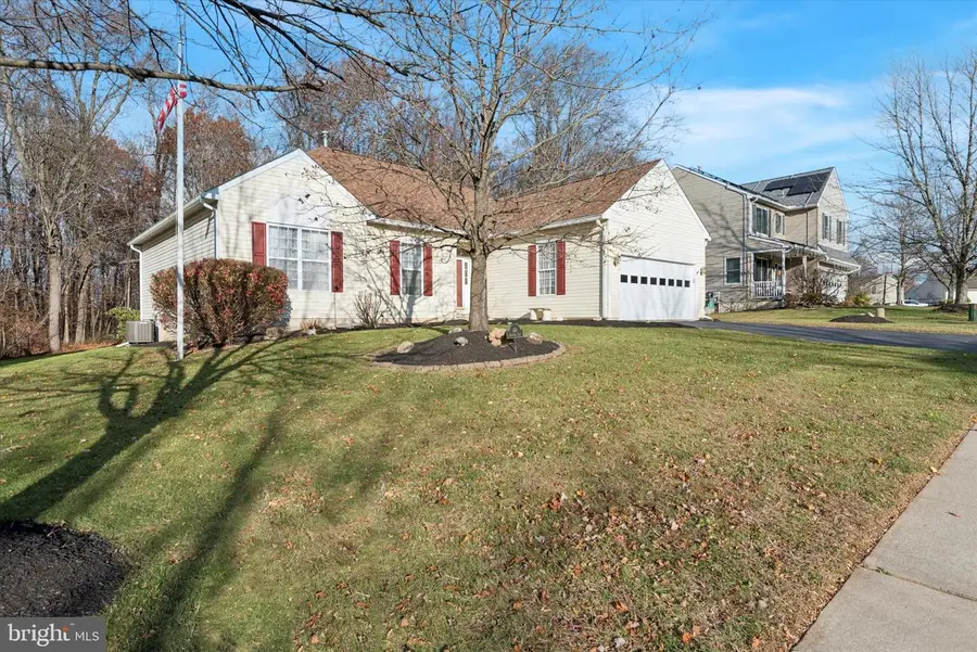 414 Hatteras Rd, Coatesville, PA 19320 - Image #2
