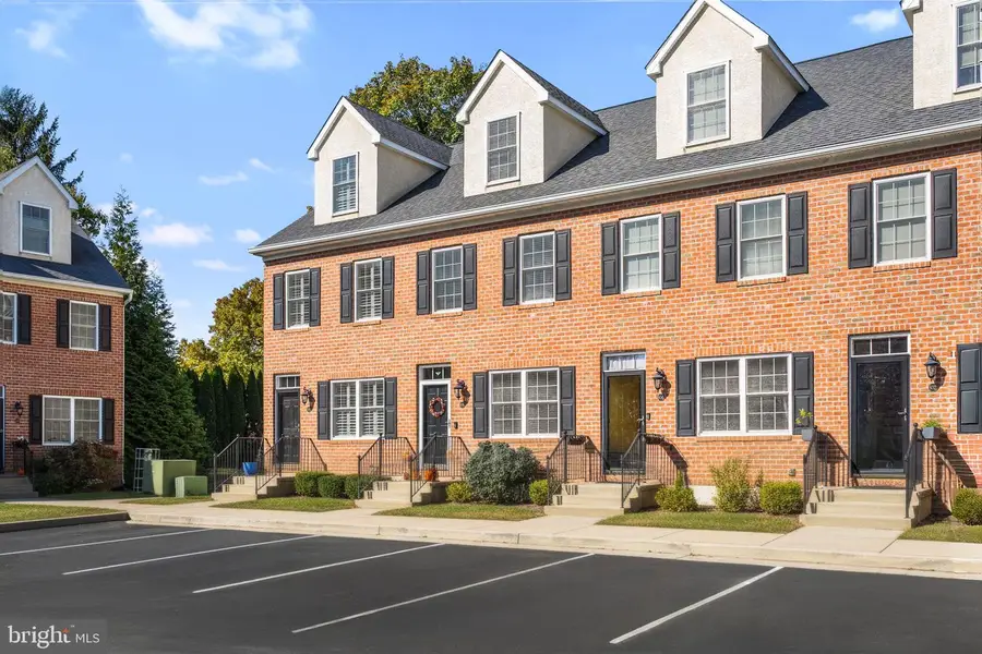606 Crossing Ct #6, Kennett Square, PA 19348 - Image #2