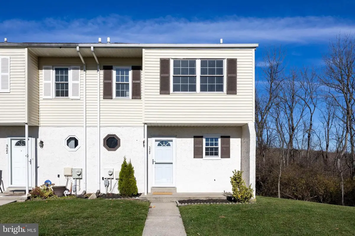 320 Carlyn Ct, Downingtown, PA 19335 - Image #1