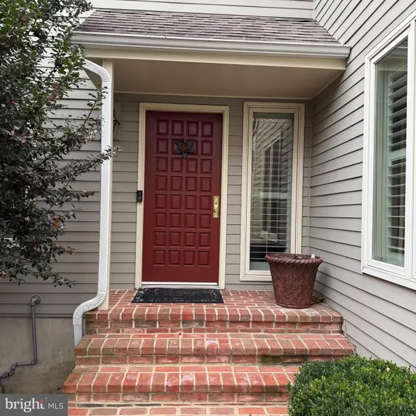 1125 Mews Ln #16, WEST CHESTER, PA 19382