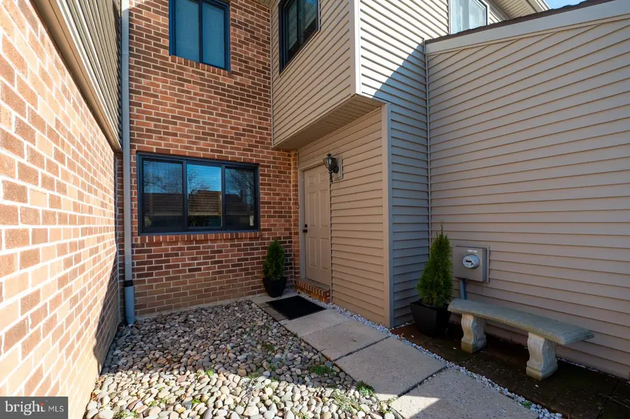 204 Camsten Ct, Chesterbrook, PA 19087 - Image #3