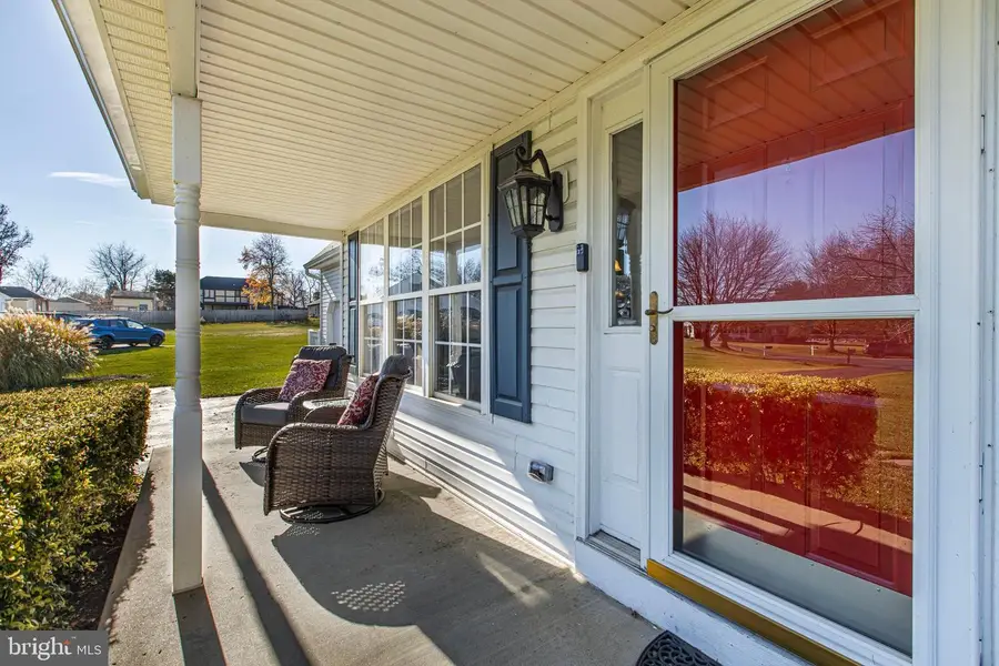 107 Skyview Ln, Avondale, PA 19311 - Image #2