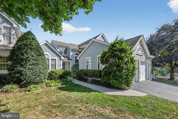 27 Southampton Parish Rd, LANDENBERG, PA 19350