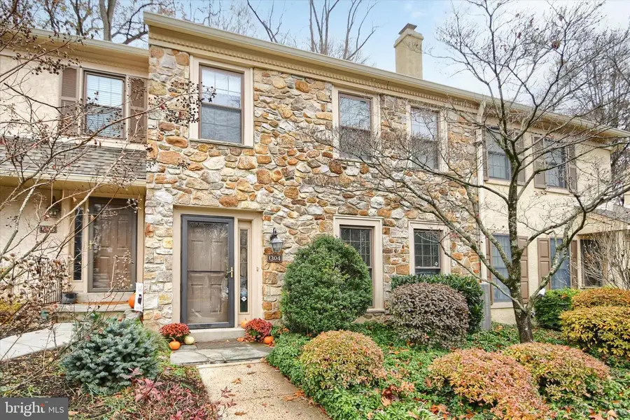 1304 Weatherstone Dr #1304, Paoli, PA 19301 - Image #2