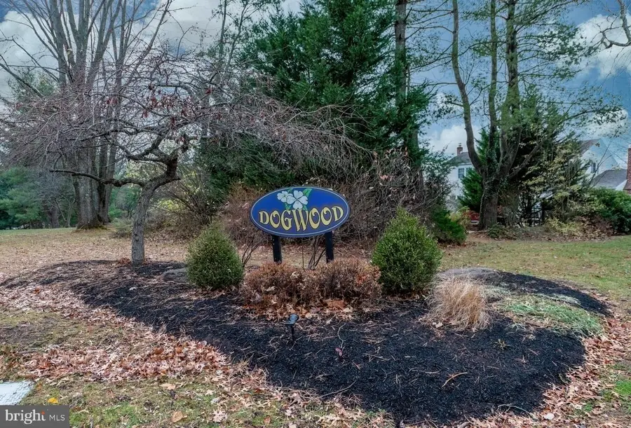 90 Bayberry Ln, Phoenixville, PA 19460 - Image #2