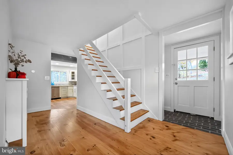 575 W Valley Rd, Wayne, PA 19087 - Image #3