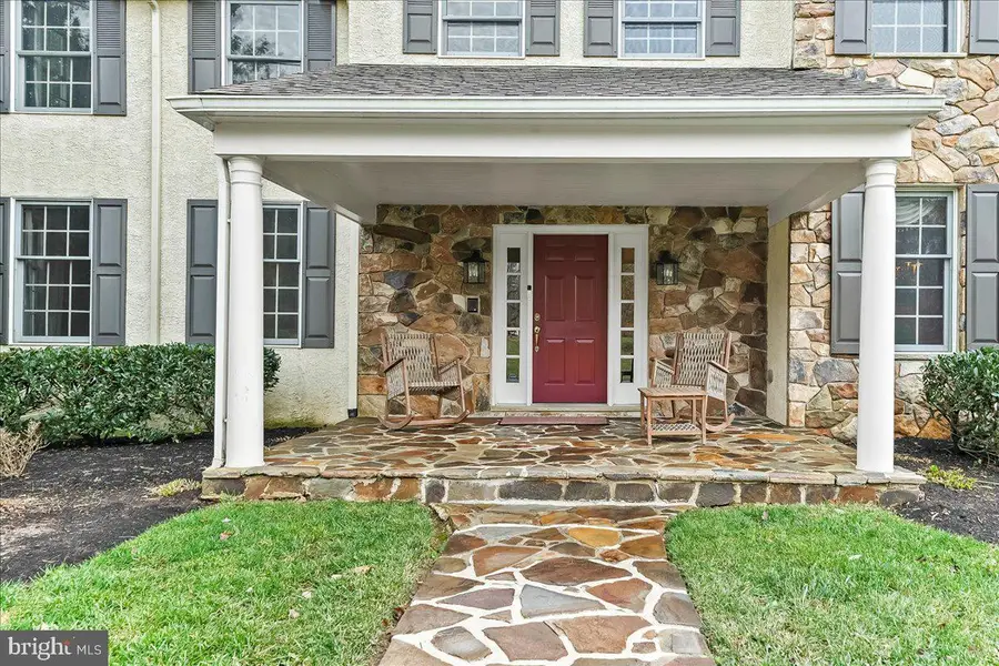 904 Roundelay Ln, West Chester, PA 19382 - Image #2