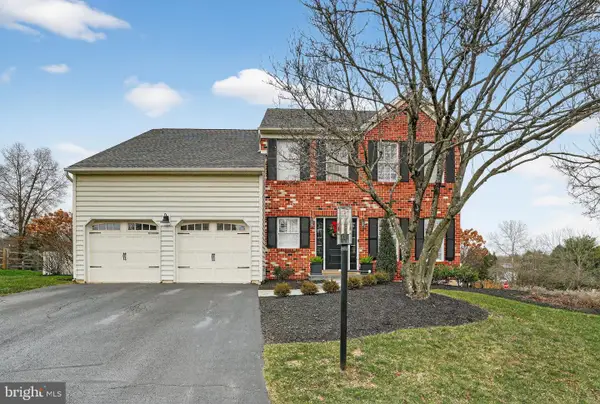 926 Covington Dr, DOWNINGTOWN, PA 19335