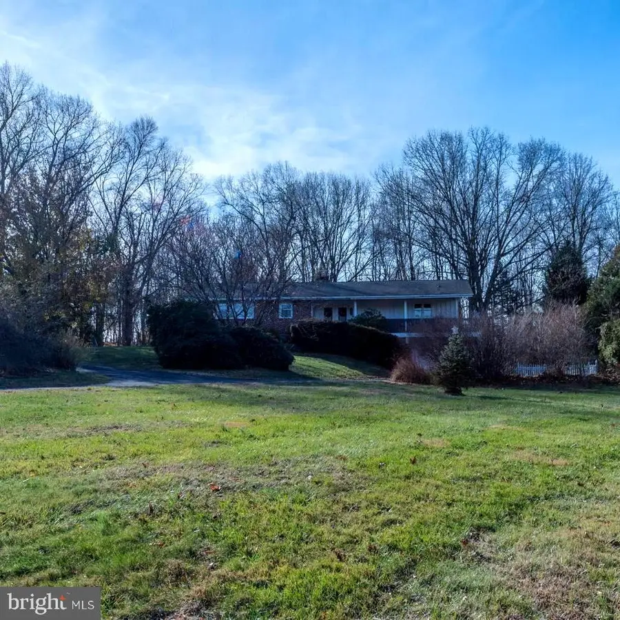 929 N Manor Rd, Honey Brook, PA 19344 - Image #3
