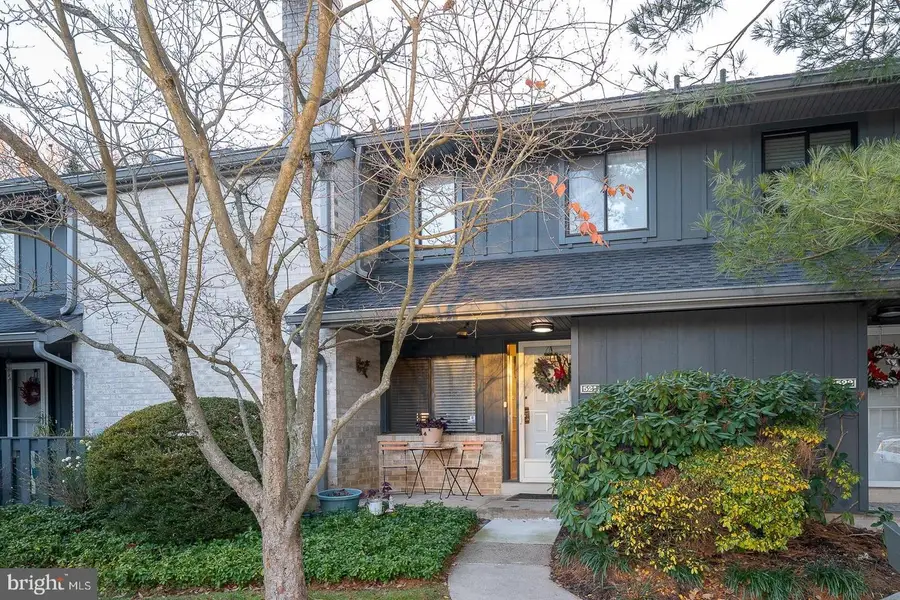 521 Foxwood Ln #521, Paoli, PA 19301 - Image #2