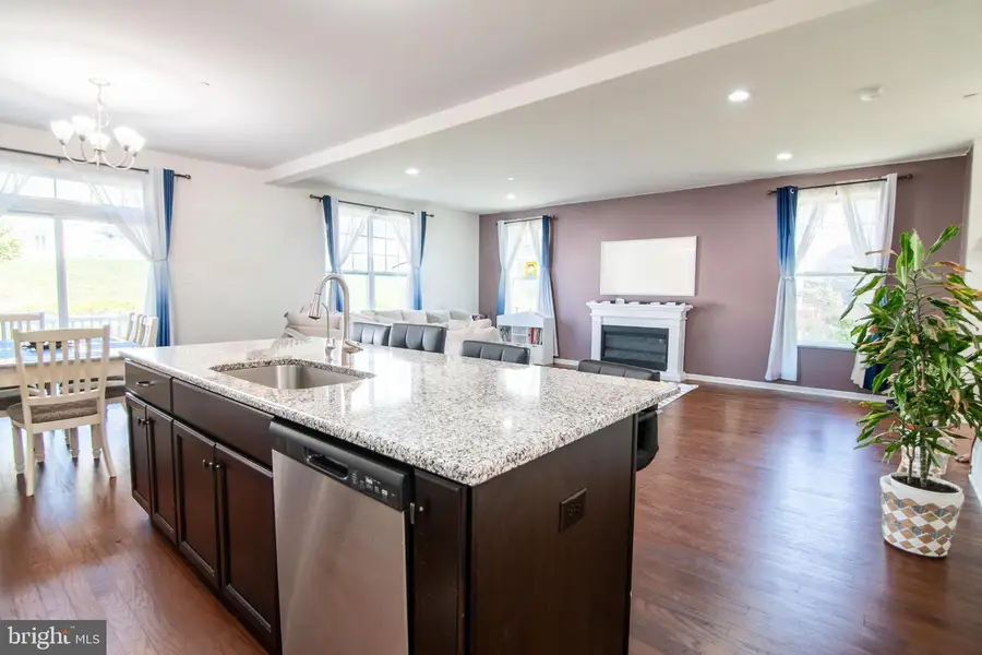 29 N Tompkins Sq, Downingtown, PA 19335 - Image #3