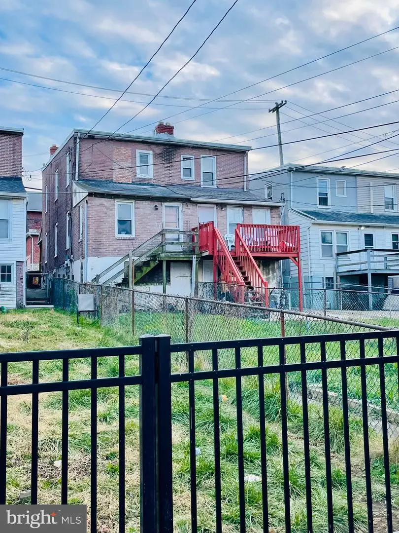 225 Madison St, Coatesville, PA 19320 - Image #2