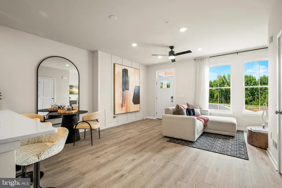 856 Graphite Dr, Phoenixville, PA 19460 - Image #2