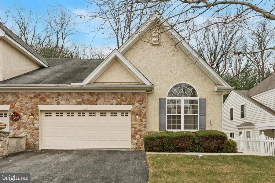 550 Hodgson Cir, West Grove, PA 19390 - Image #2
