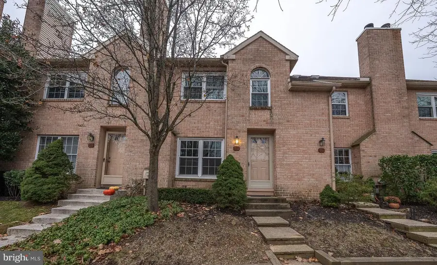 26 Rampart Dr, Chesterbrook, PA 19087 - Image #2