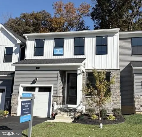 36 Grayson Ln, Downingtown, PA 19335 - Image #2