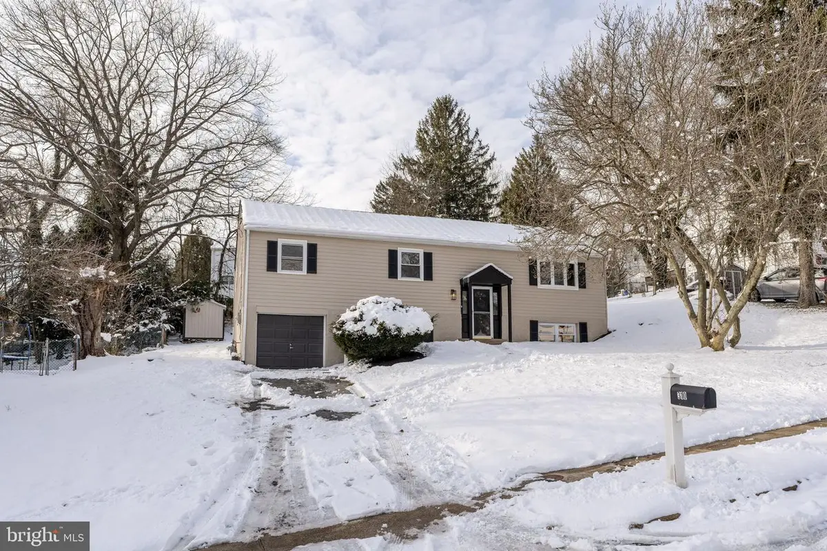 310 Buchanan Dr, Coatesville, PA 19320 - Image #1