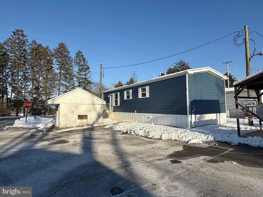 46 Mockingbird Ln, Phoenixville, PA 19460 - Image #2