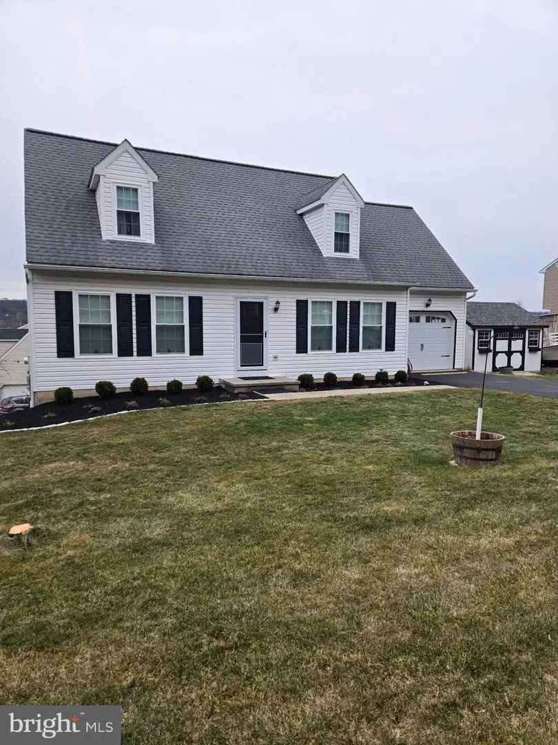 815 Chestnut Hill Rd, Parkesburg, PA 19365 - Image #2