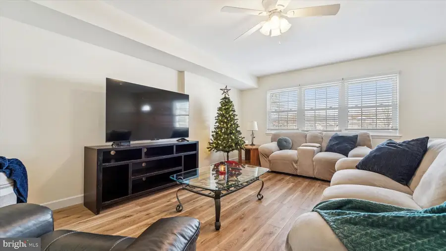 148 Chester Ct #335, Downingtown, PA 19335 - Image #3