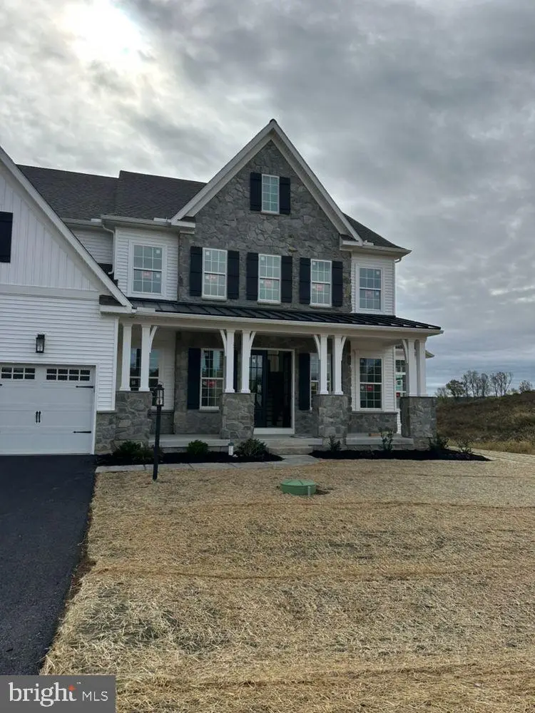 16 Mcknight Farm Ln, Glenmoore, PA 19343 - Image #1
