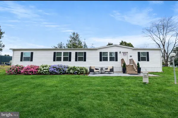 1017 Sunhigh Dr, WEST CHESTER, PA 19380