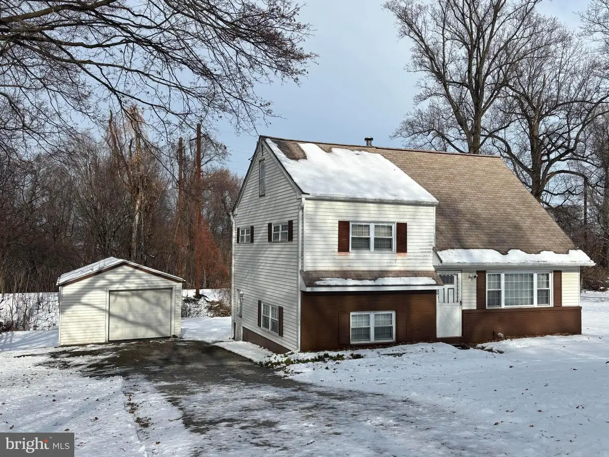 38 Jacqueline Dr, Paoli, PA 19301 - Image #1