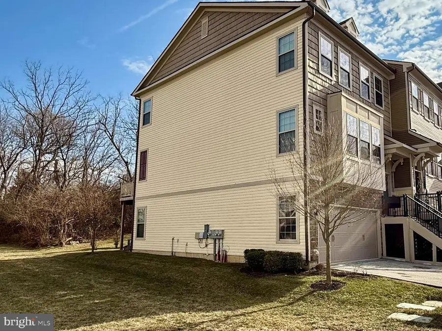 12 Maxwell Ln, Malvern, PA 19355 - Image #2