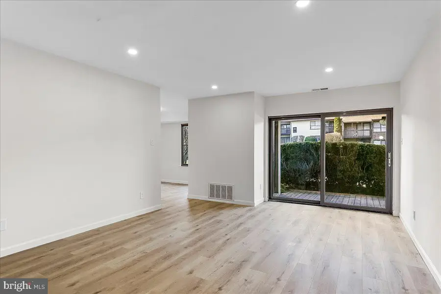 504 Raintree Ln #504, Malvern, PA 19355 - Image #2