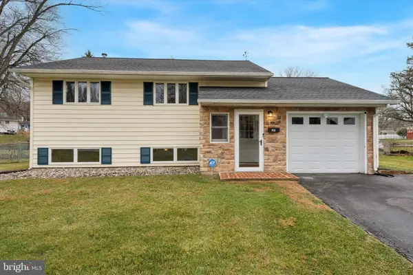419 Sunset Dr, DOWNINGTOWN, PA 19335