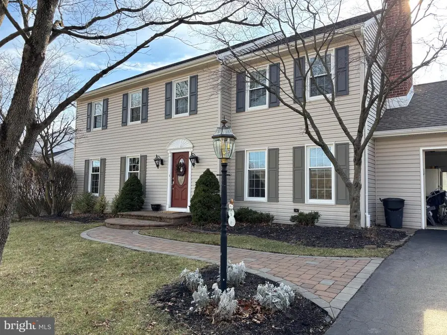 1122 Dodgson Rd, West Chester, PA 19382 - Image #2