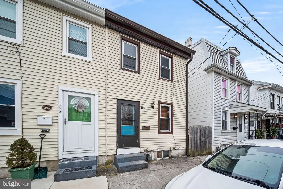 236 Walnut St, Phoenixville, PA 19460 - Image #1