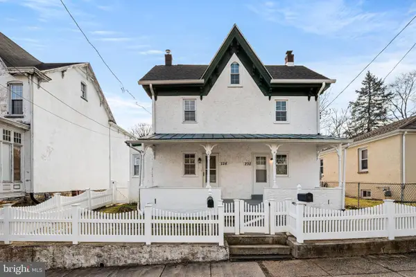 228 Church St, DOWNINGTOWN, PA 19335