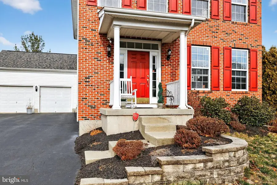 121 Trinley St, Pottstown, PA 19465 - Image #2