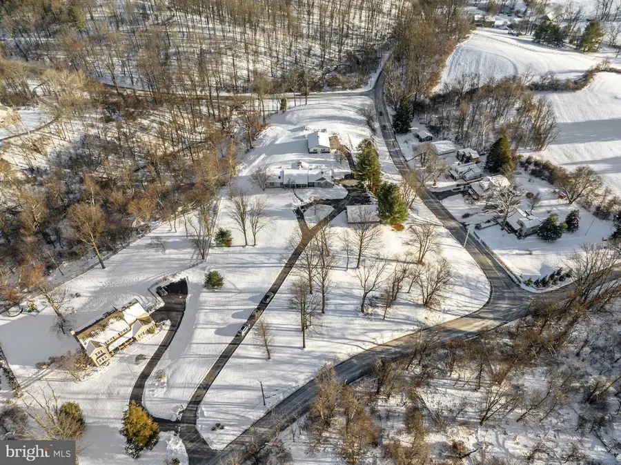 1009 Stargazers Rd, Coatesville, PA 19320 - #2