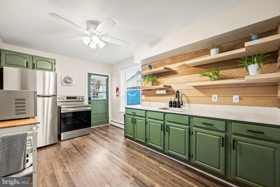 41 W 6th Ave, Coatesville, PA 19320 - Image #2