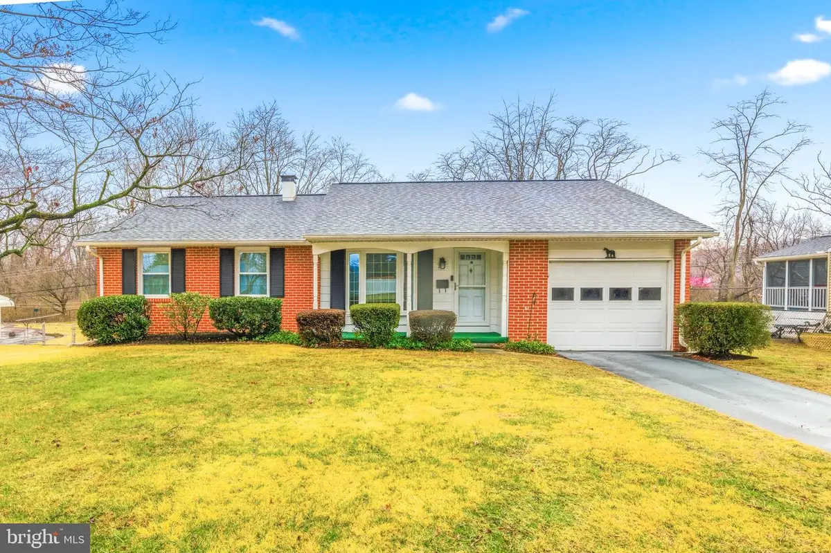 212 N Lake Dr, Downingtown, PA 19335 - Image #1