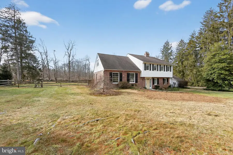 850 Farragut Rd, Berwyn, PA 19312 - Image #2