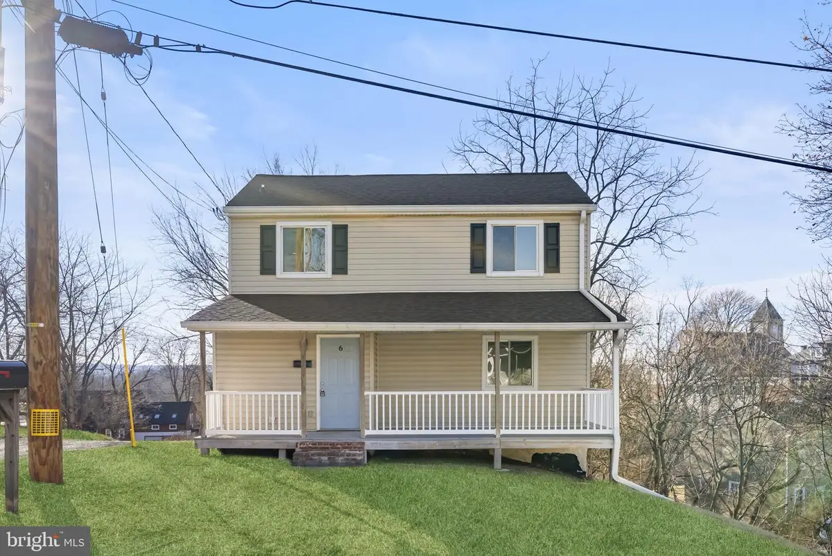 6 Emmett St, Phoenixville, PA 19460 - Image #1